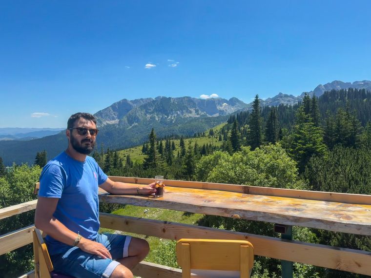 Restaurante Momcilov Grad en Durmitor