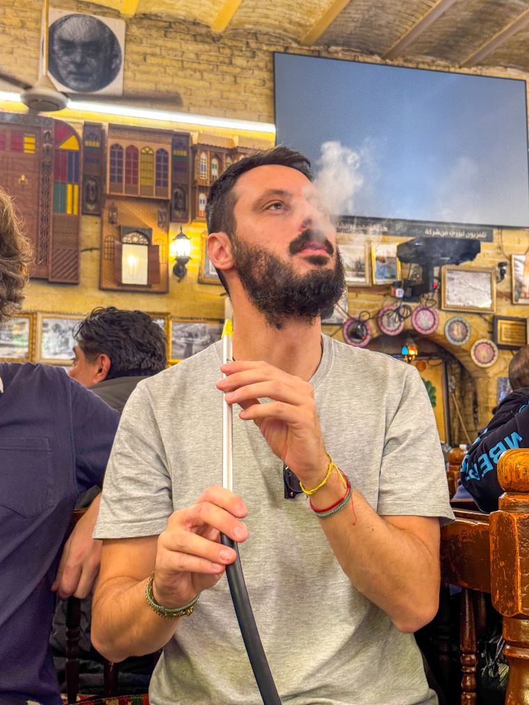Fumar shisha en Bagdad