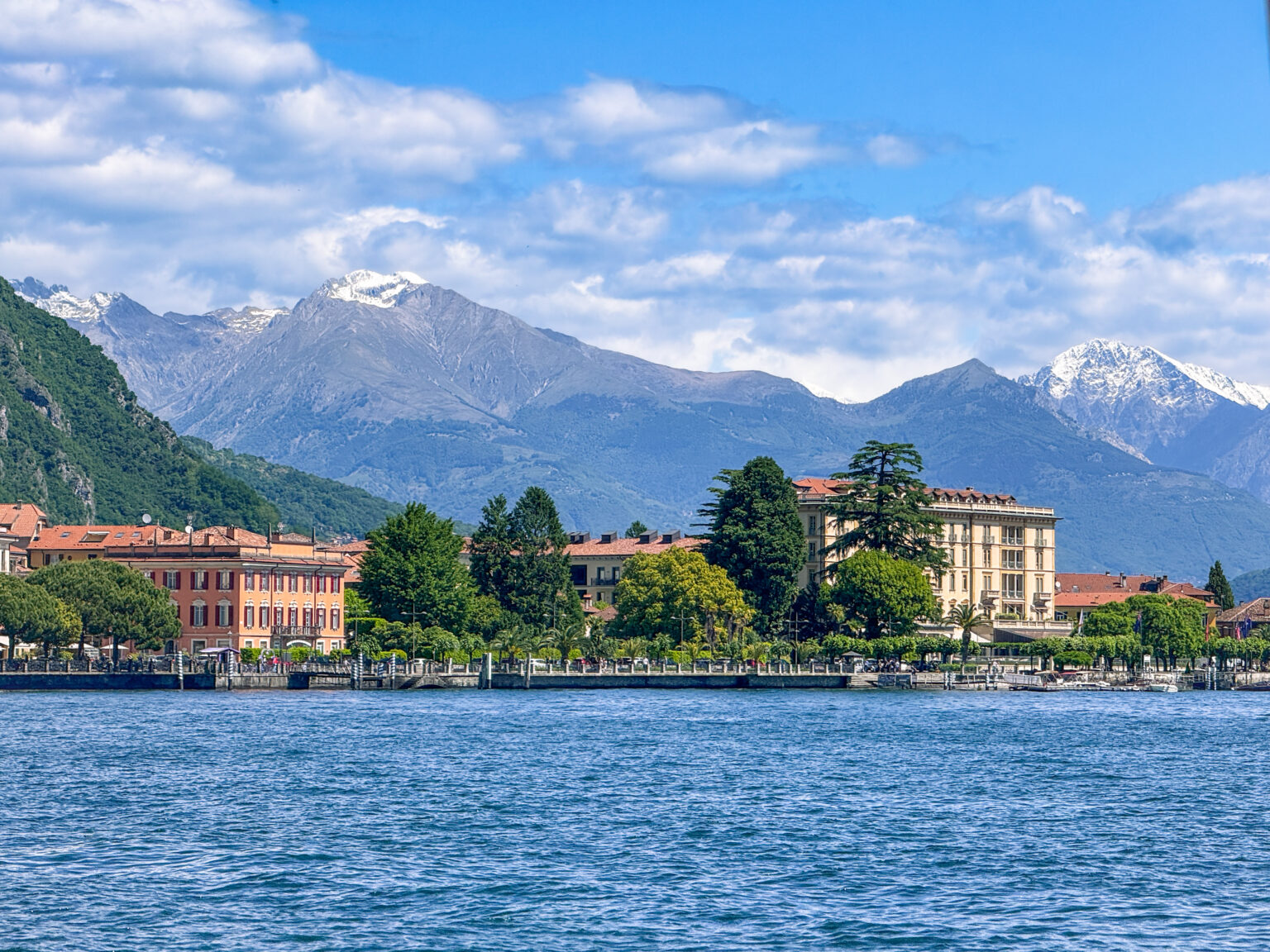 Menaggio y las montañas