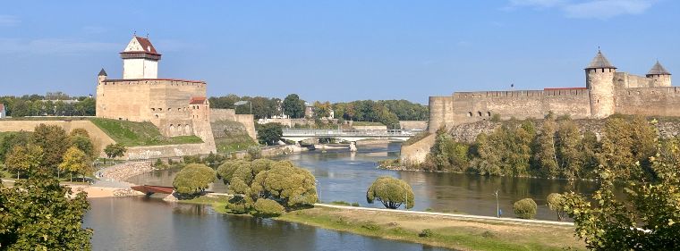 Narva frontera entre Estonia y Rusia