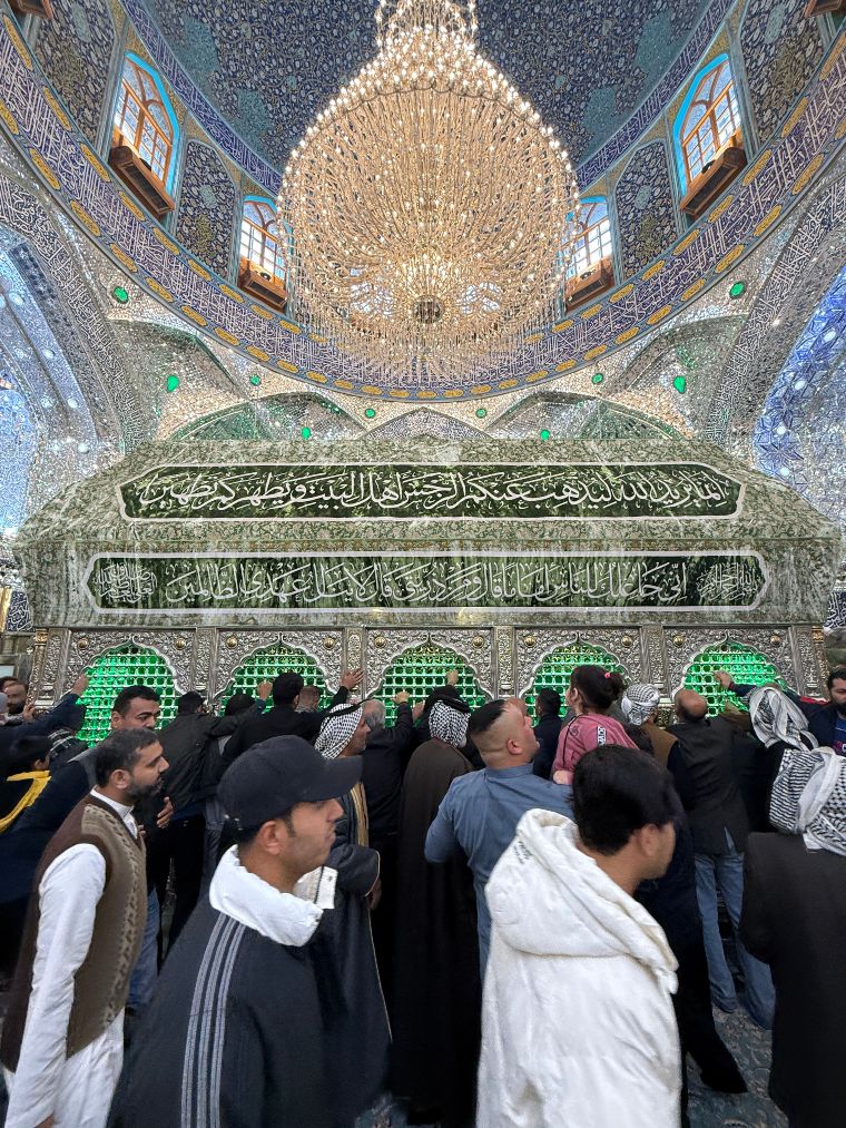 Interior del santuario de Nayaf